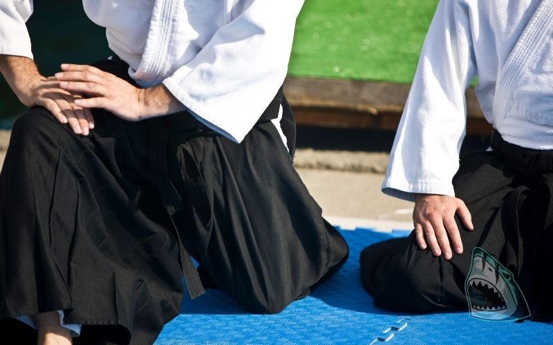 Các trang bị cần thiết khi tập luyện Aikido